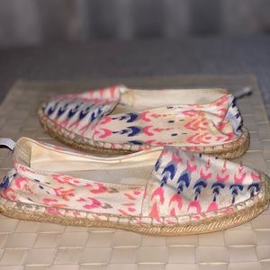 American Eagle slip on loafers